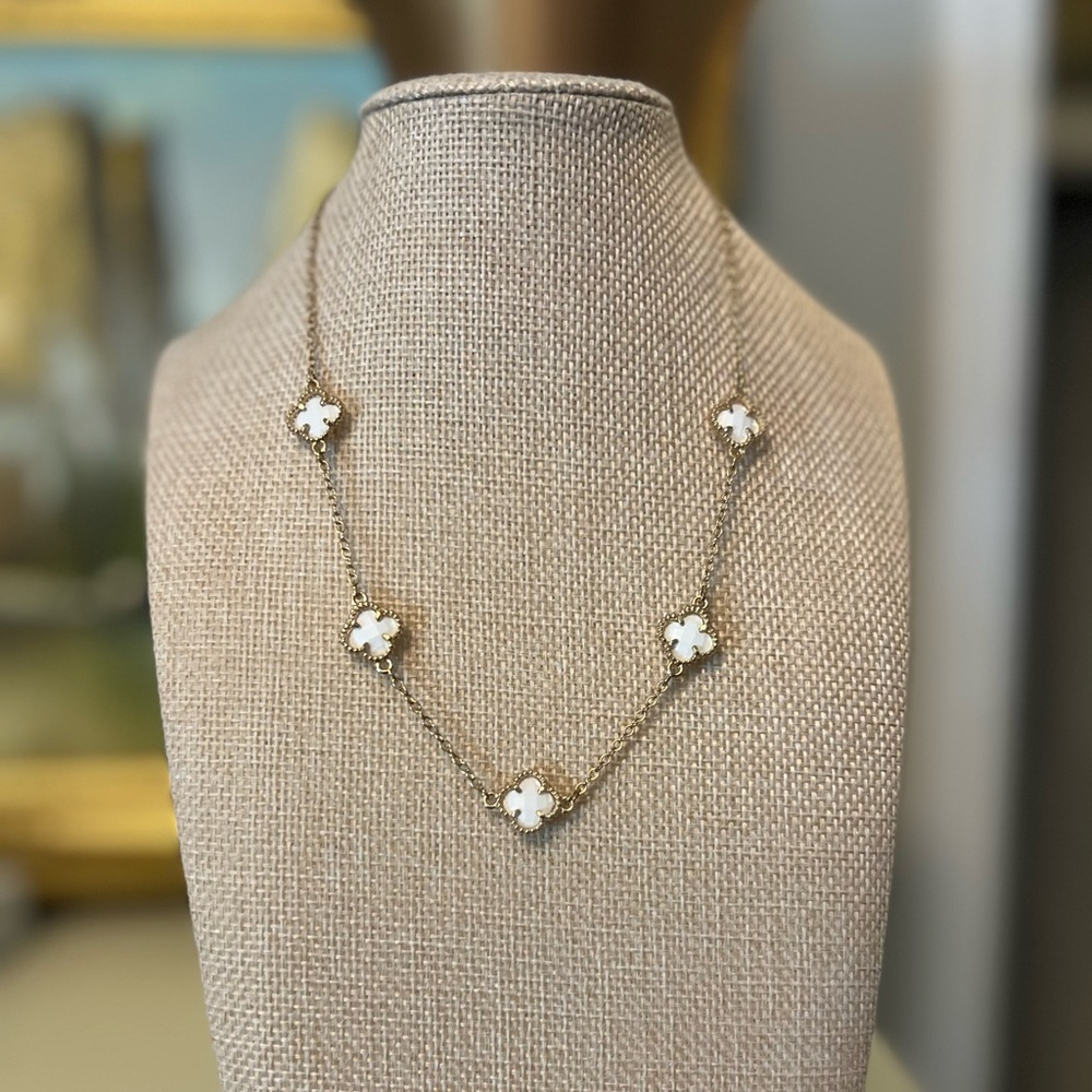 Park Lane LOTUS Necklace, Reversible. Sold out online! - Picture 2 of 2
